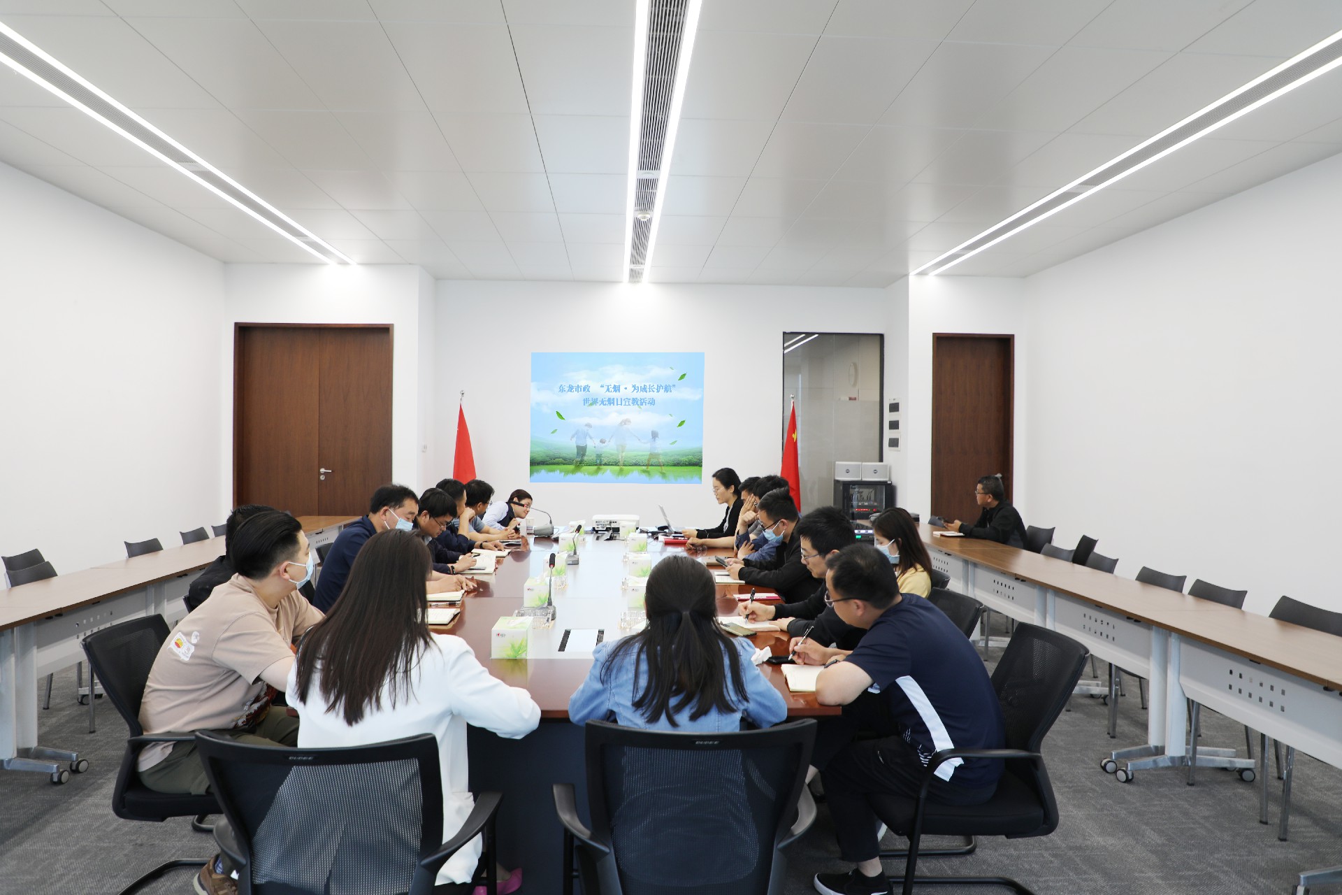 東龍市政舉辦“筑無煙環境 為成長護航”世界無煙日主題宣傳教育活動